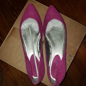 Audrey Brooks fuchsia flats